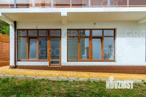 Коттедж 270м², 3-этажный, участок 4 сот.  