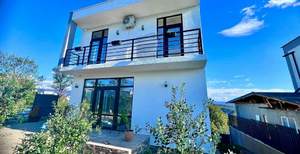 Дом 245м², 2-этажный, участок 4 сот.  