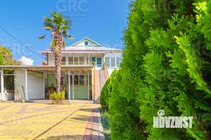 Дом 231м², 2-этажный, участок 12 сот.  