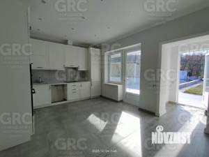 Дом 240м², 2-этажный, участок 8 сот.  