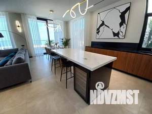 Дом 250м², 2-этажный, участок 8 сот.  