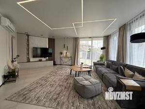 Дом 170м², 2-этажный, участок 8 сот.  