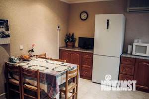 Дом 400м², 2-этажный, участок 7 сот.  
