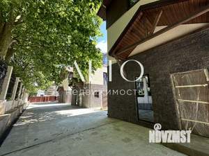 Дом 201м&sup2;, 3-этажный, участок 4 сот.  