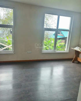 Дом 70м², 2-этажный, участок 5 сот.  