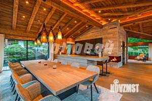 Дом 897м², 3-этажный, участок 16 сот.  