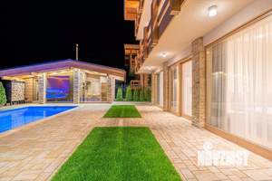 Дом 300м², 3-этажный, участок 7 сот.  