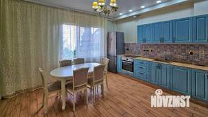 Дом 320м², 2-этажный, участок 6 сот.  