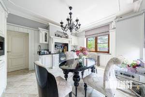 Дом 550м², 4-этажный, участок 9 сот.  