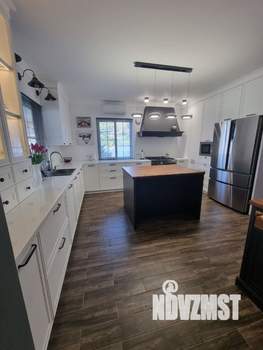 Дом 276м&sup2;, 2-этажный, участок 12 сот.  