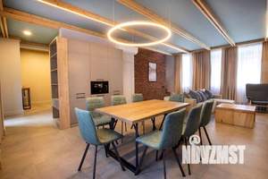 Коттедж 204м², 3-этажный, участок 4 сот.  