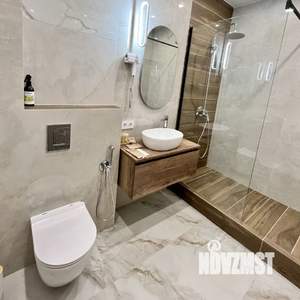 Дом 270м², 2-этажный, участок 7 сот.  