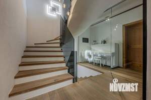 Дом 450м², 3-этажный, участок 9 сот.  