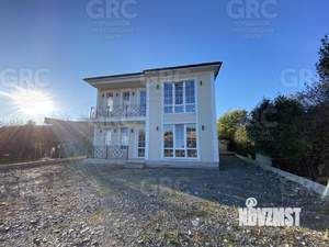 Дом 132м&sup2;, 2-этажный, участок 4 сот.  