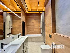 Дом 650м², 2-этажный, участок 30 сот.  