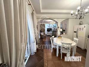 Дом 342м², 2-этажный, участок 15 сот.  