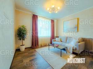 Дом 435м&sup2;, 3-этажный, участок 7 сот.  