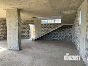 Коттедж 186м², 2-этажный, участок 6 сот.  