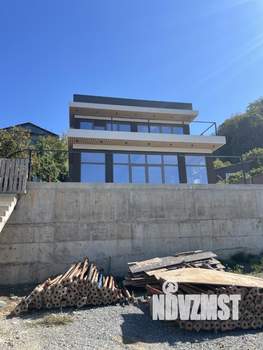 Дом 184м², 2-этажный, участок 4 сот.  