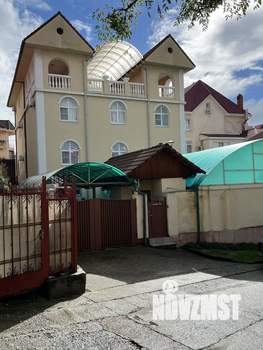 Дом 650м², 3-этажный, участок 20 сот.  