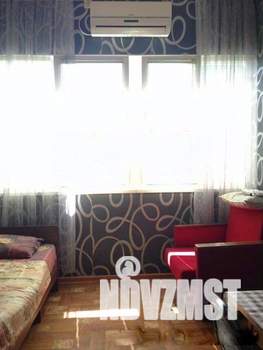 Дом 323м², 3-этажный, участок 3 сот.  