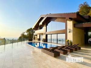 Дом 240м², 2-этажный, участок 7 сот.  