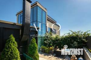 Дом 300м&sup2;, 2-этажный, участок 7 сот.  