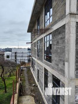 Коттедж 330м², 3-этажный, участок 6 сот.  