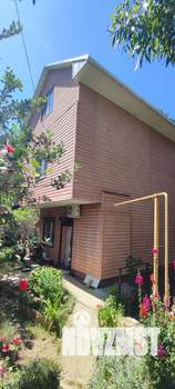 Дом 228м², 3-этажный, участок 11 сот.  