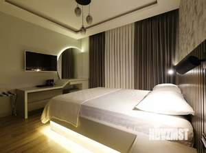 Дом 270м², 2-этажный, участок 8 сот.  