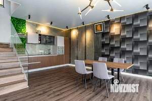 Дом 220м², 2-этажный, участок 10 сот.  