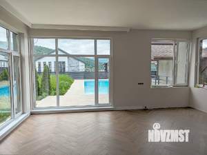 Дом 180м², 2-этажный, участок 5 сот.  