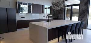 Дом 350м², 2-этажный, участок 15 сот.  
