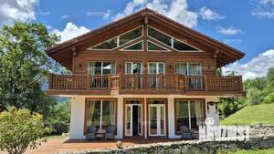 Дом 200м², 2-этажный, участок 25 сот.  