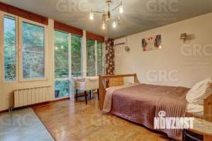 Дом 145м&sup2;, 2-этажный, участок 4 сот.  