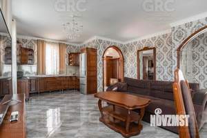 Дом 307м², 3-этажный, участок 8 сот.  