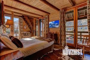 Коттедж 350м², 2-этажный, участок 15 сот.  