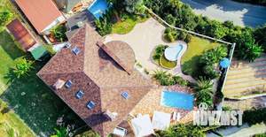 Коттедж 1000м², 3-этажный, участок 25 сот.  