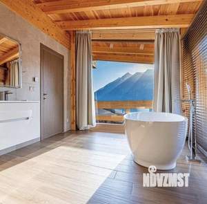 Дом 300м², 2-этажный, участок 6 сот.  