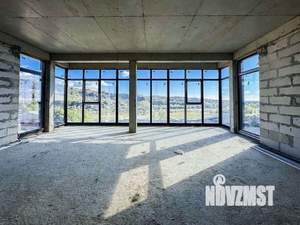 Дом 270м², 3-этажный, участок 6 сот.  