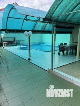 Дом 650м&sup2;, 3-этажный, участок 20 сот.  