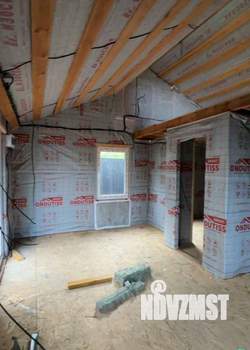 Дом 100м&sup2;, 2-этажный, участок 5 сот.  