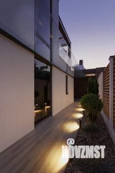 Коттедж 280м&sup2;, 2-этажный, участок 4 сот.  