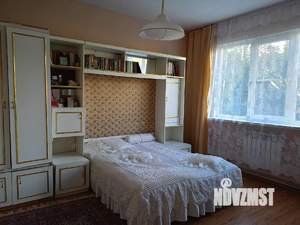 Дом 210м², 3-этажный, участок 12 сот.  