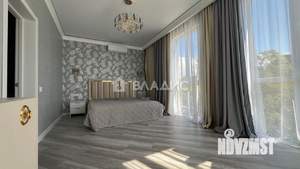 Дом 175м², 3-этажный, участок 3 сот.  