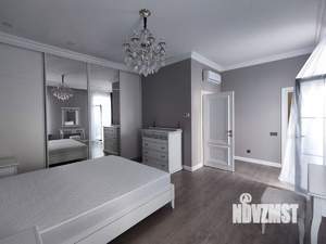 Дом 230м², 2-этажный, участок 4 сот.  