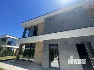 Таунхаус 150м², 2-этажный, участок 5 сот.  