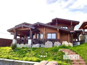 Дом 300м², 2-этажный, участок 18 сот.  