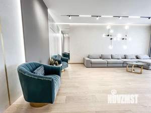 Дом 560м², 3-этажный, участок 7 сот.  