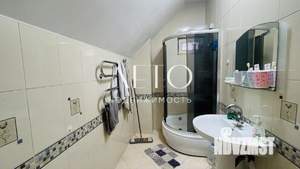 Дом 190м², 2-этажный, участок 6 сот.  